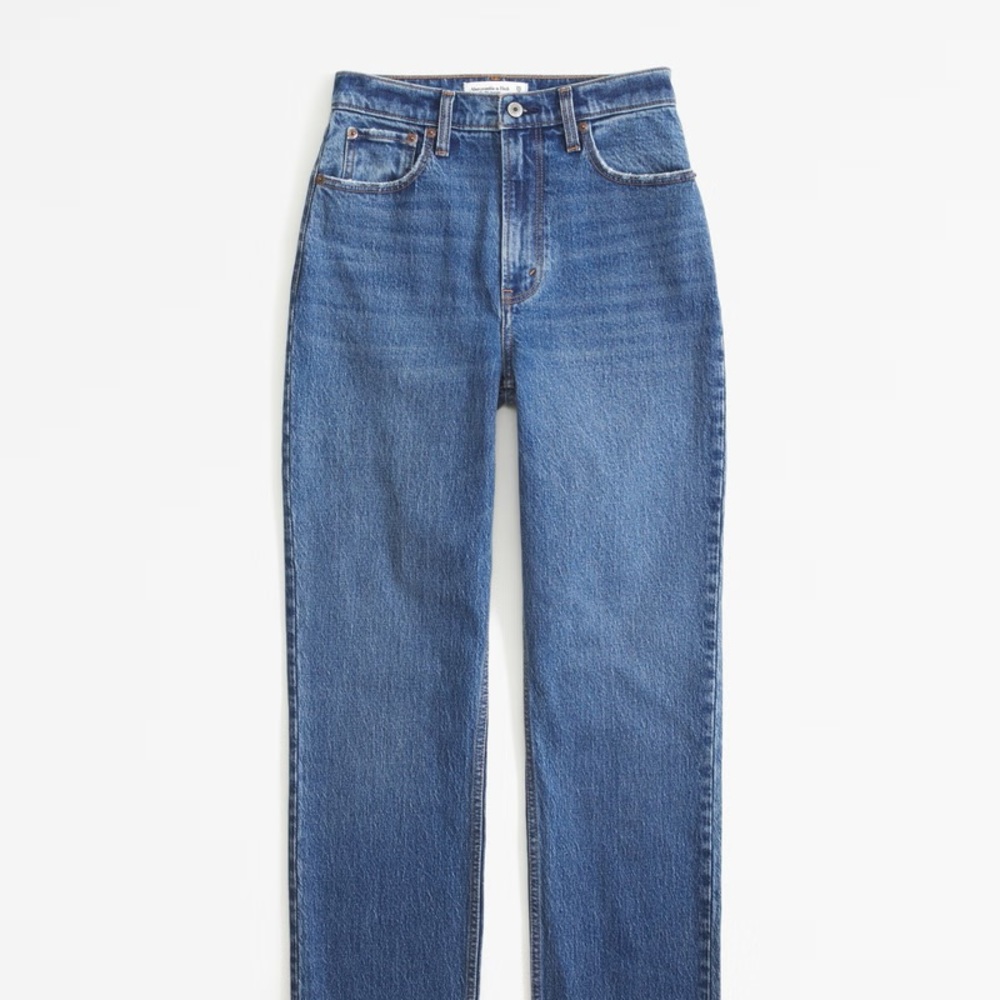 Abercrombie Curve Love Ultra High Rise Straight Jean